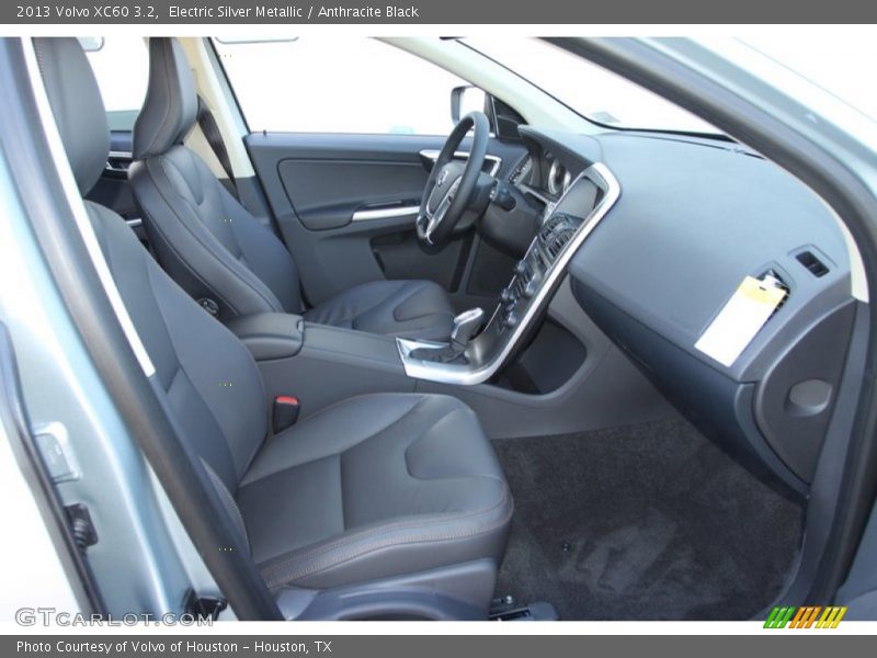 Electric Silver Metallic / Anthracite Black 2013 Volvo XC60 3.2