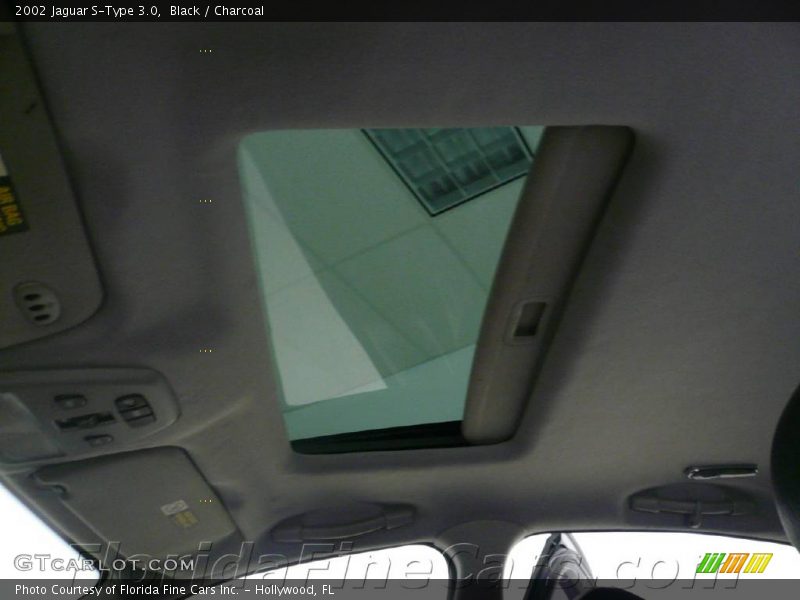 Black / Charcoal 2002 Jaguar S-Type 3.0