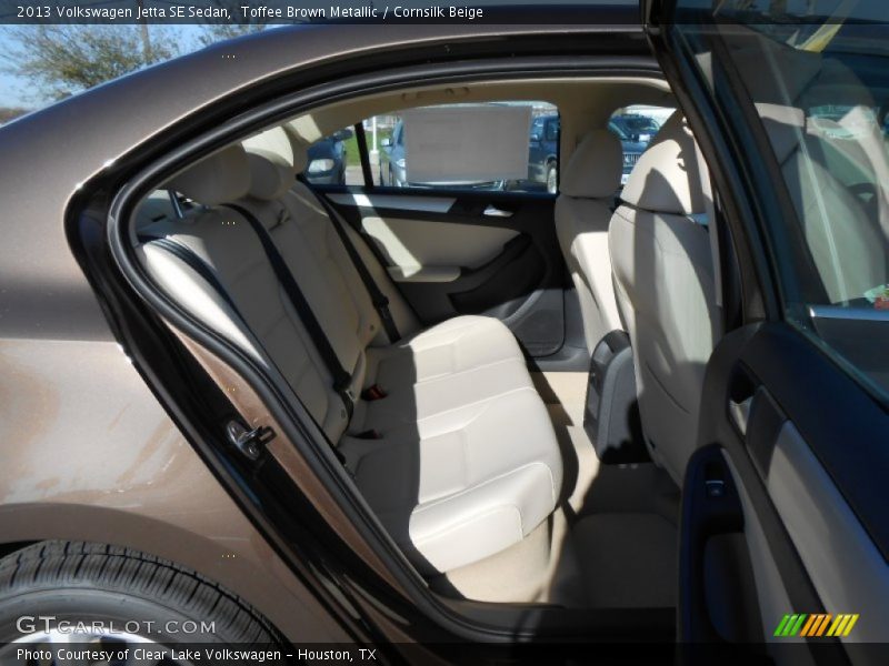 Toffee Brown Metallic / Cornsilk Beige 2013 Volkswagen Jetta SE Sedan
