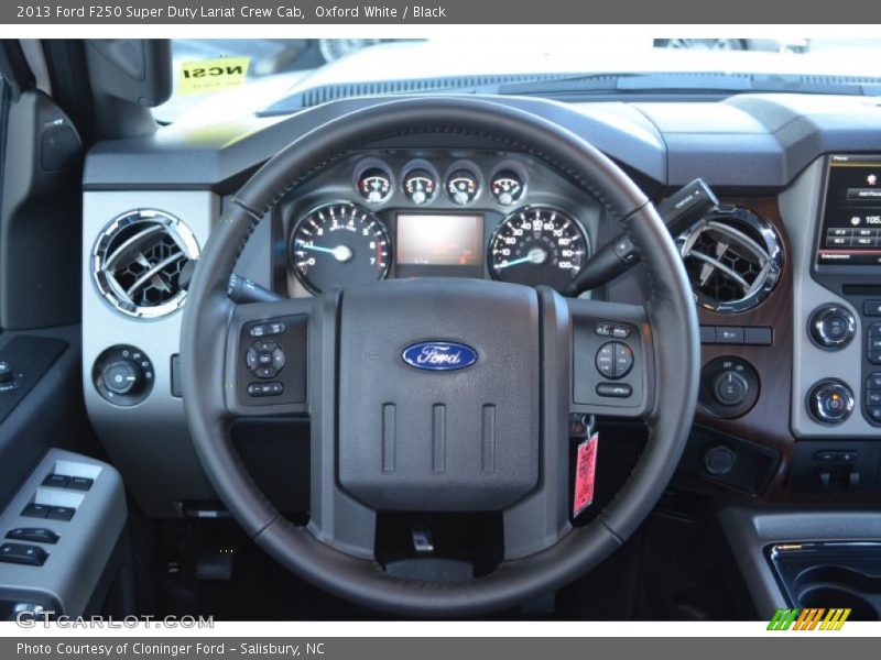  2013 F250 Super Duty Lariat Crew Cab Steering Wheel