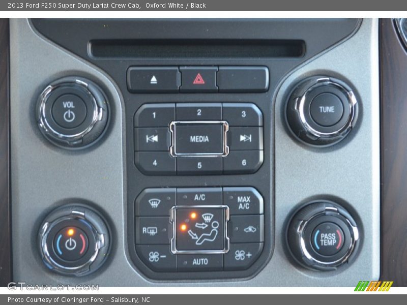 Controls of 2013 F250 Super Duty Lariat Crew Cab