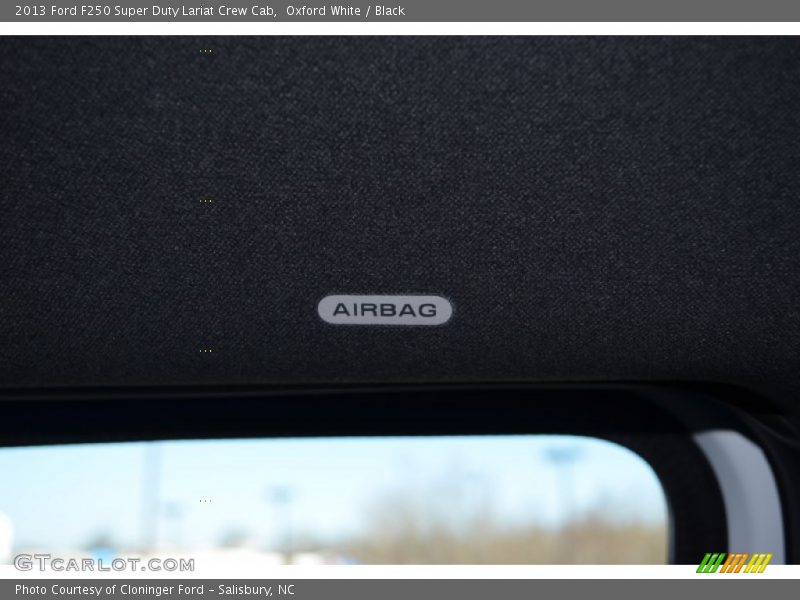Oxford White / Black 2013 Ford F250 Super Duty Lariat Crew Cab