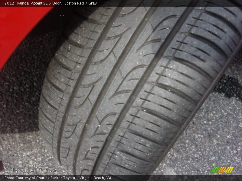 Boston Red / Gray 2012 Hyundai Accent SE 5 Door
