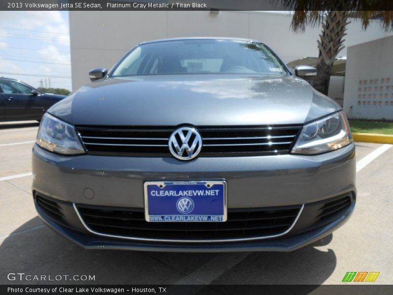 Platinum Gray Metallic / Titan Black 2013 Volkswagen Jetta SE Sedan