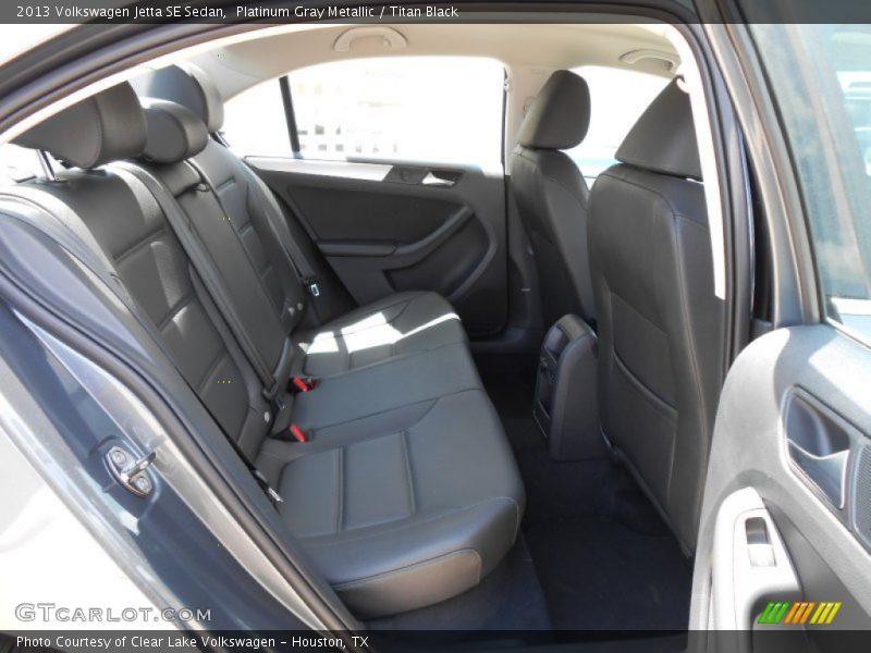 Platinum Gray Metallic / Titan Black 2013 Volkswagen Jetta SE Sedan