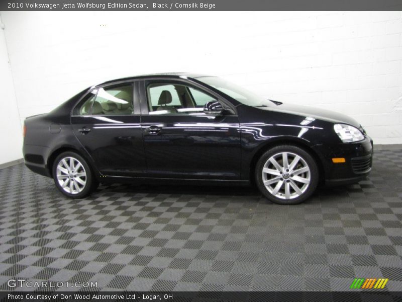Black / Cornsilk Beige 2010 Volkswagen Jetta Wolfsburg Edition Sedan