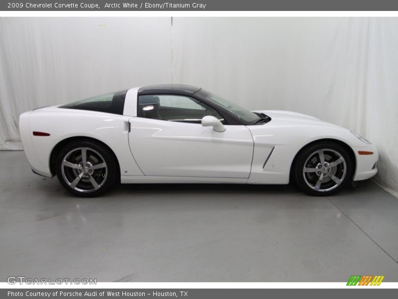 Arctic White / Ebony/Titanium Gray 2009 Chevrolet Corvette Coupe