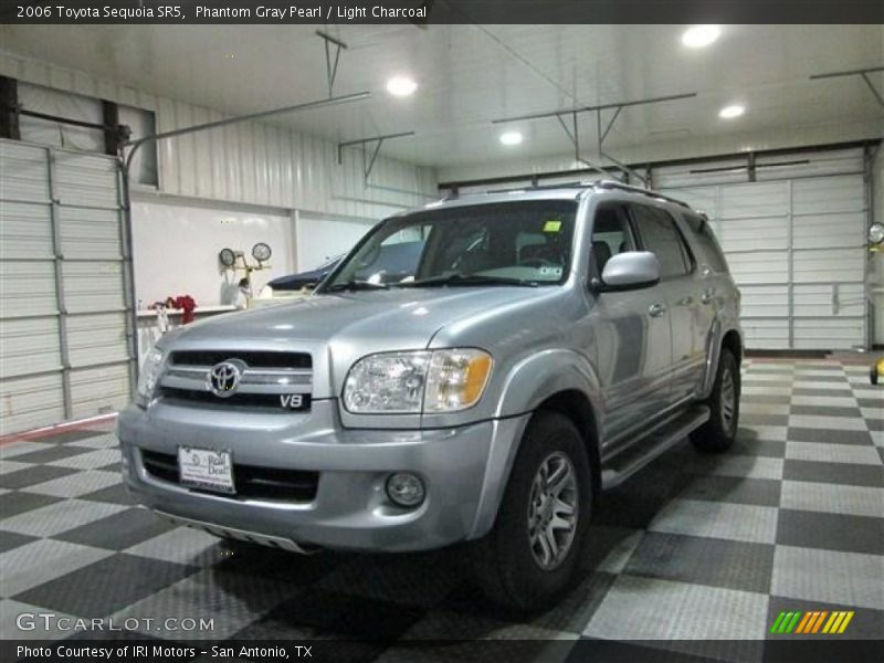 Phantom Gray Pearl / Light Charcoal 2006 Toyota Sequoia SR5