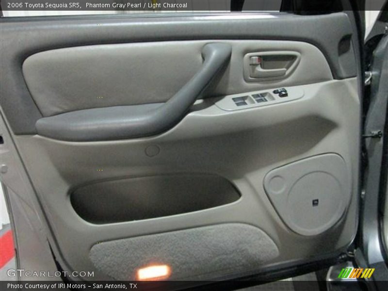 Phantom Gray Pearl / Light Charcoal 2006 Toyota Sequoia SR5
