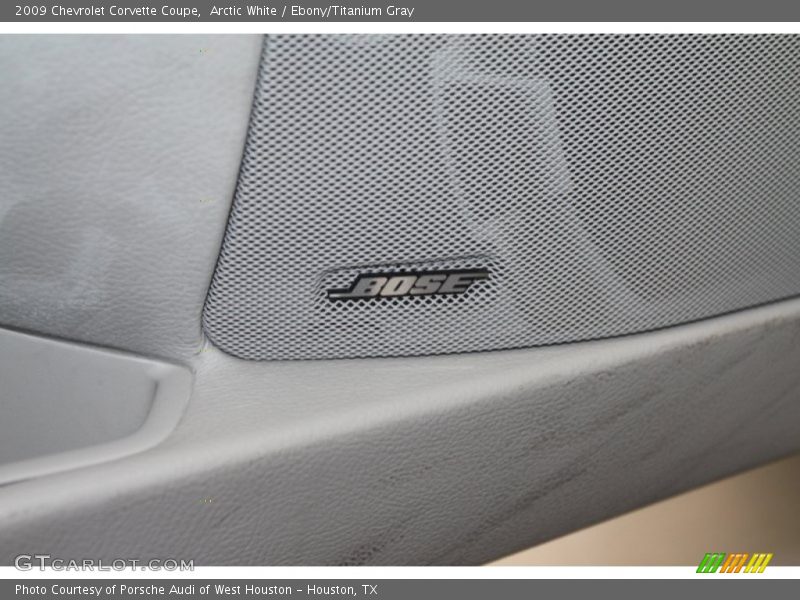Arctic White / Ebony/Titanium Gray 2009 Chevrolet Corvette Coupe