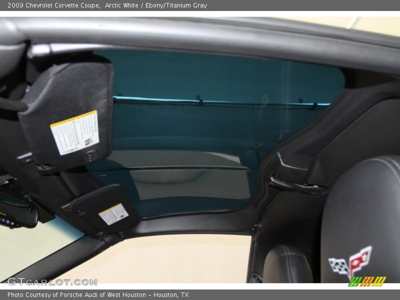 Arctic White / Ebony/Titanium Gray 2009 Chevrolet Corvette Coupe