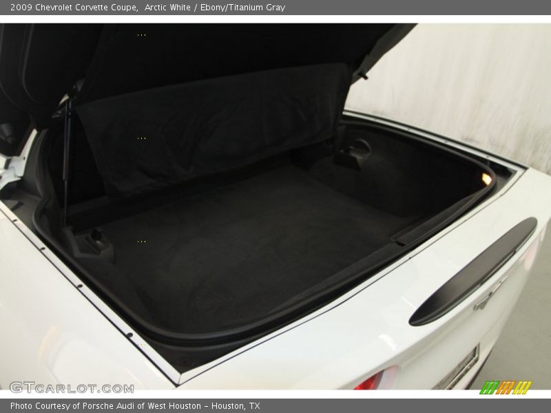 Arctic White / Ebony/Titanium Gray 2009 Chevrolet Corvette Coupe