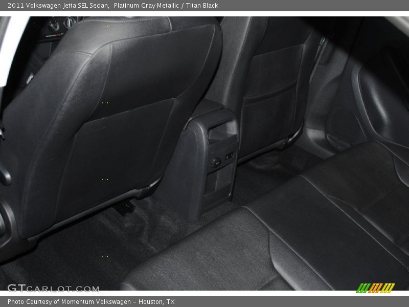 Platinum Gray Metallic / Titan Black 2011 Volkswagen Jetta SEL Sedan