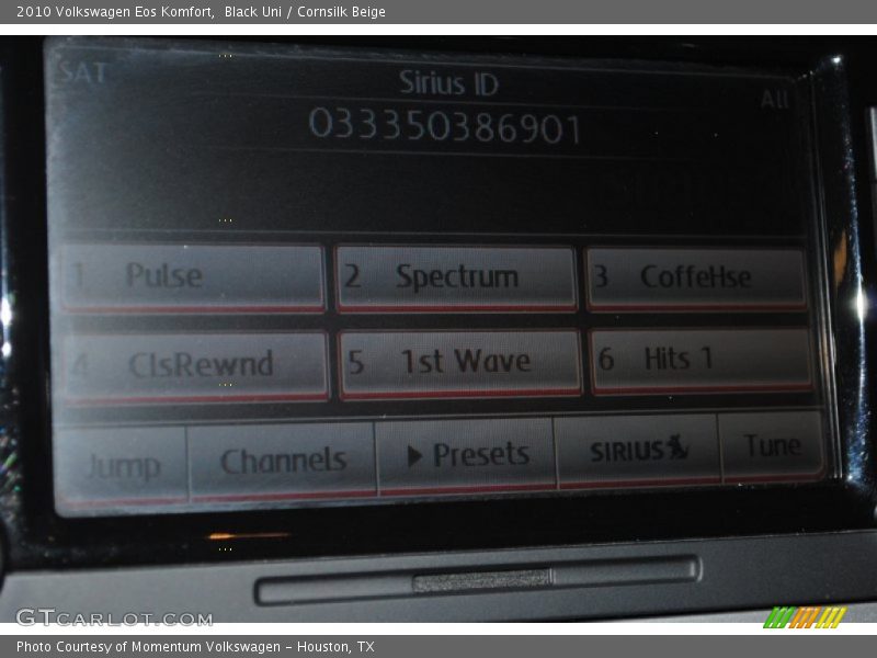 Black Uni / Cornsilk Beige 2010 Volkswagen Eos Komfort