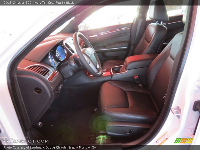 Ivory Tri-Coat Pearl / Black 2013 Chrysler 300