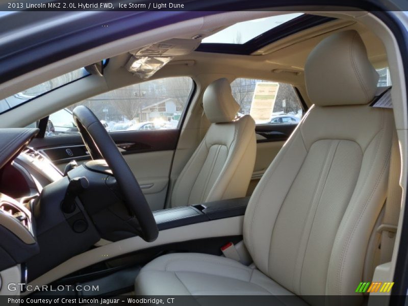 Front Seat of 2013 MKZ 2.0L Hybrid FWD