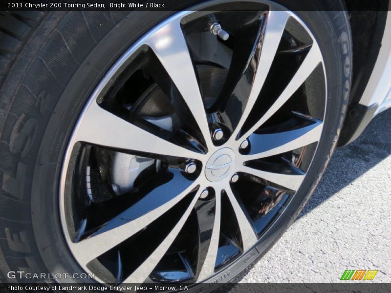 Bright White / Black 2013 Chrysler 200 Touring Sedan