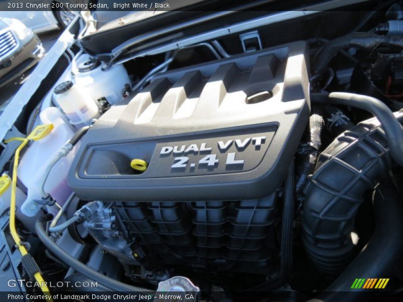 Bright White / Black 2013 Chrysler 200 Touring Sedan