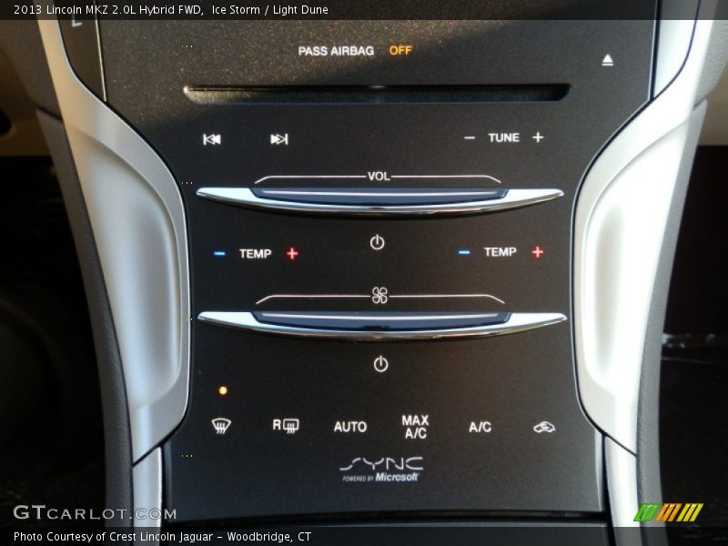 Controls of 2013 MKZ 2.0L Hybrid FWD