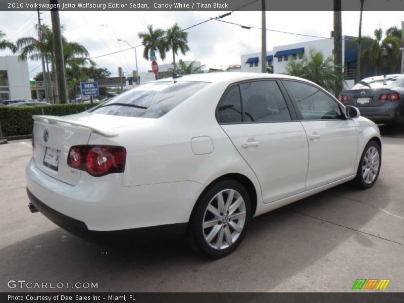 Candy White / Titan Black 2010 Volkswagen Jetta Wolfsburg Edition Sedan
