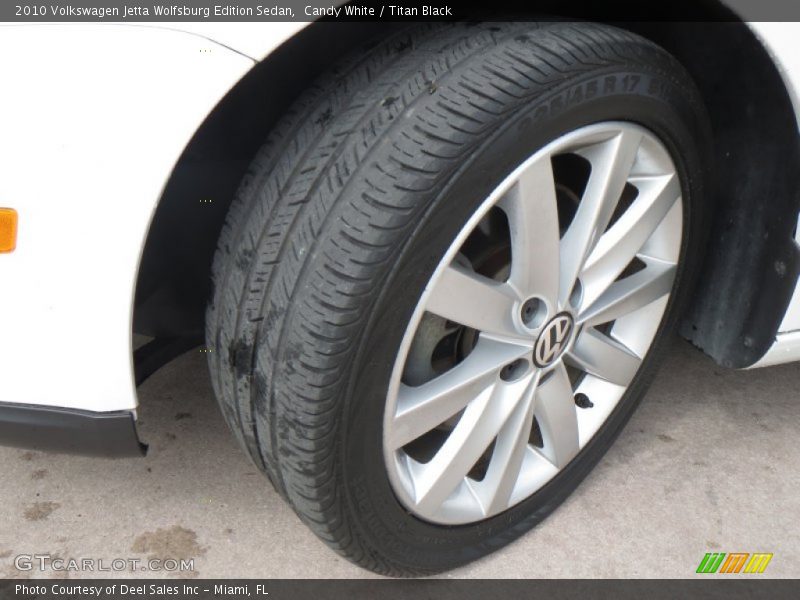 Candy White / Titan Black 2010 Volkswagen Jetta Wolfsburg Edition Sedan