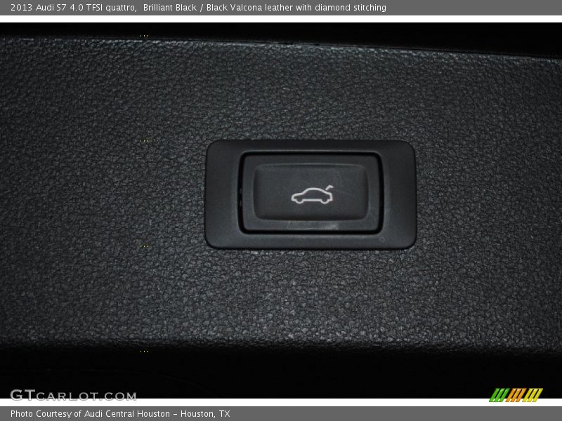 Brilliant Black / Black Valcona leather with diamond stitching 2013 Audi S7 4.0 TFSI quattro