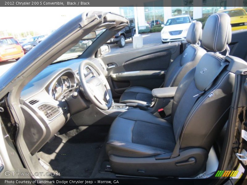  2012 200 S Convertible Black Interior