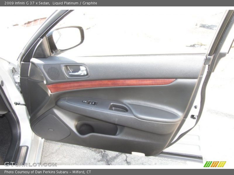 Liquid Platinum / Graphite 2009 Infiniti G 37 x Sedan