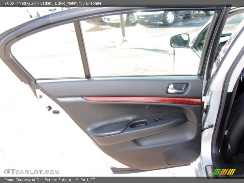 Liquid Platinum / Graphite 2009 Infiniti G 37 x Sedan