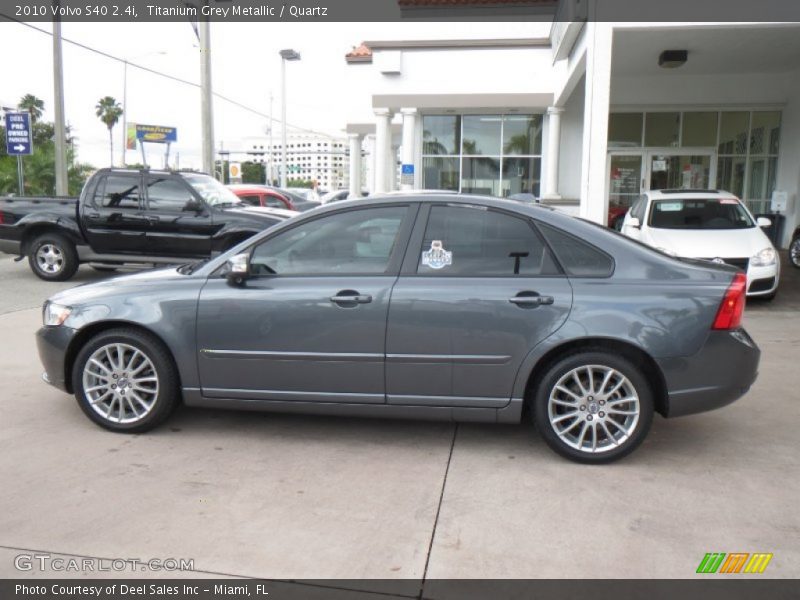 Titanium Grey Metallic / Quartz 2010 Volvo S40 2.4i