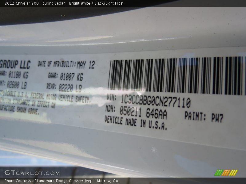 Bright White / Black/Light Frost 2012 Chrysler 200 Touring Sedan