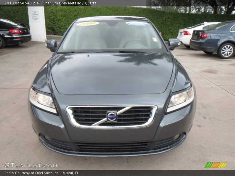 Titanium Grey Metallic / Quartz 2010 Volvo S40 2.4i