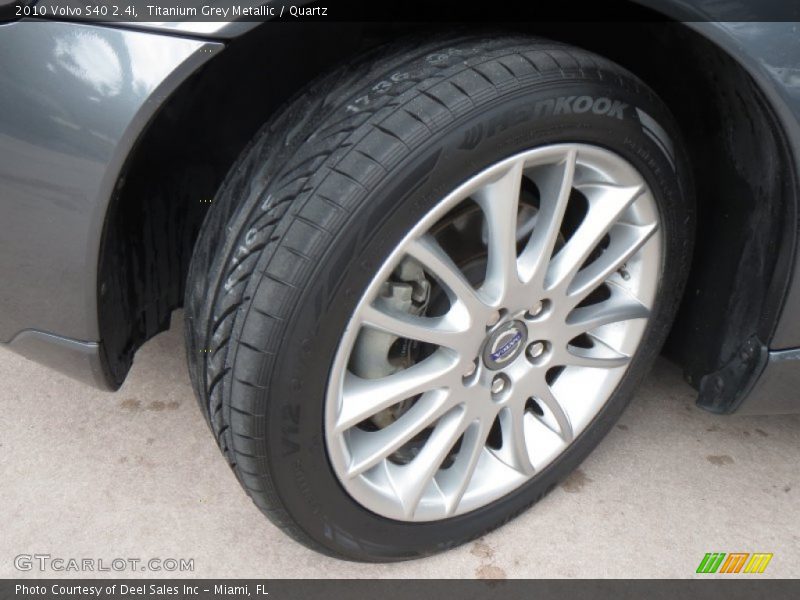  2010 S40 2.4i Wheel