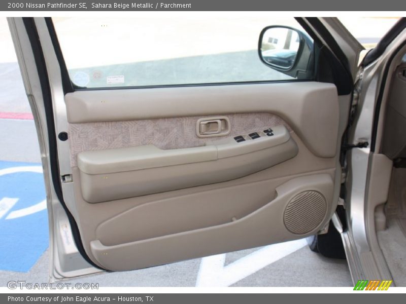 Sahara Beige Metallic / Parchment 2000 Nissan Pathfinder SE