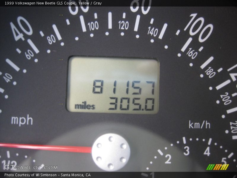 Yellow / Gray 1999 Volkswagen New Beetle GLS Coupe