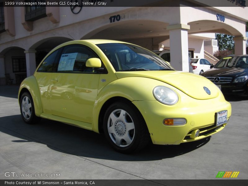 Yellow / Gray 1999 Volkswagen New Beetle GLS Coupe