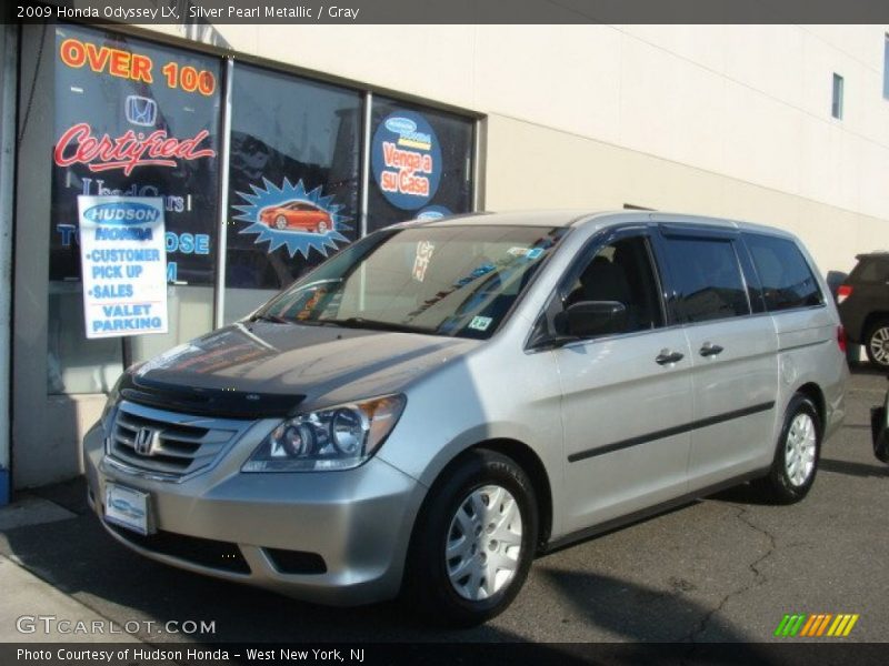 Silver Pearl Metallic / Gray 2009 Honda Odyssey LX