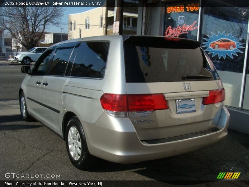 Silver Pearl Metallic / Gray 2009 Honda Odyssey LX
