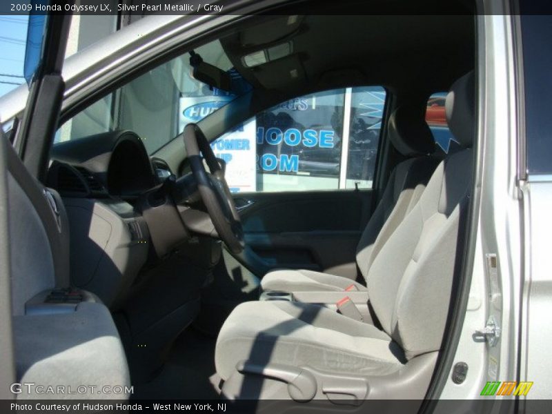 Silver Pearl Metallic / Gray 2009 Honda Odyssey LX