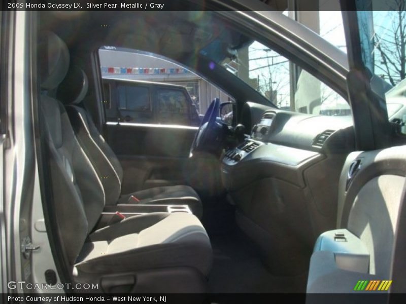 Silver Pearl Metallic / Gray 2009 Honda Odyssey LX