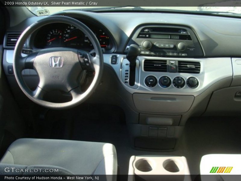 Silver Pearl Metallic / Gray 2009 Honda Odyssey LX