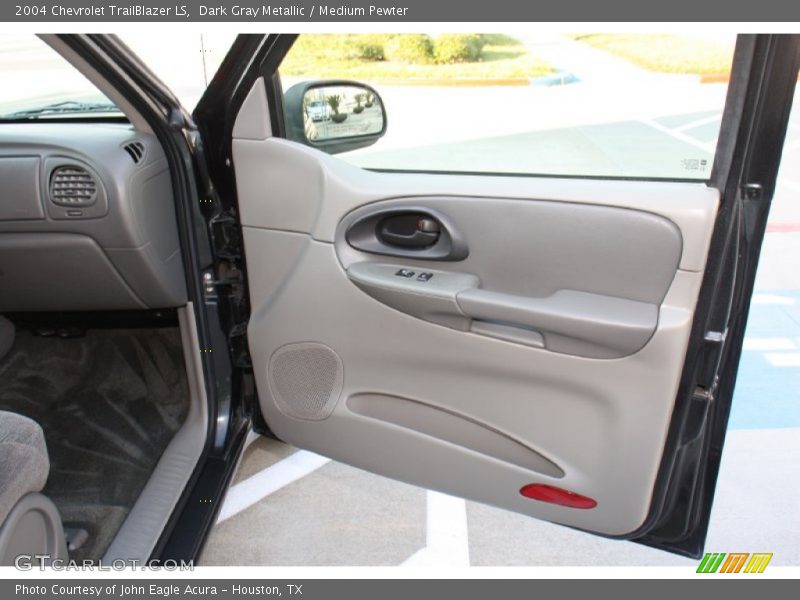 Dark Gray Metallic / Medium Pewter 2004 Chevrolet TrailBlazer LS