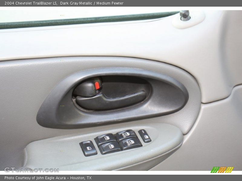 Dark Gray Metallic / Medium Pewter 2004 Chevrolet TrailBlazer LS
