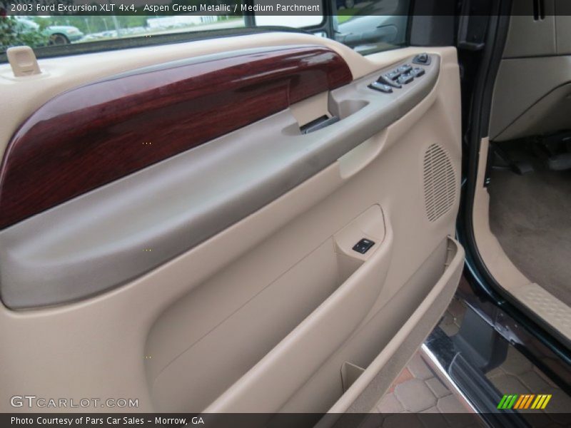 Door Panel of 2003 Excursion XLT 4x4