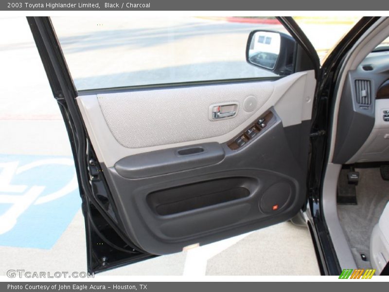 Black / Charcoal 2003 Toyota Highlander Limited