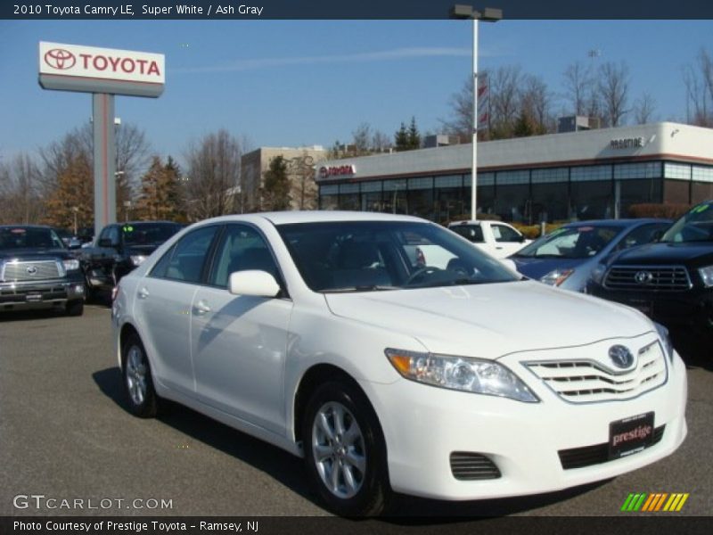 Super White / Ash Gray 2010 Toyota Camry LE