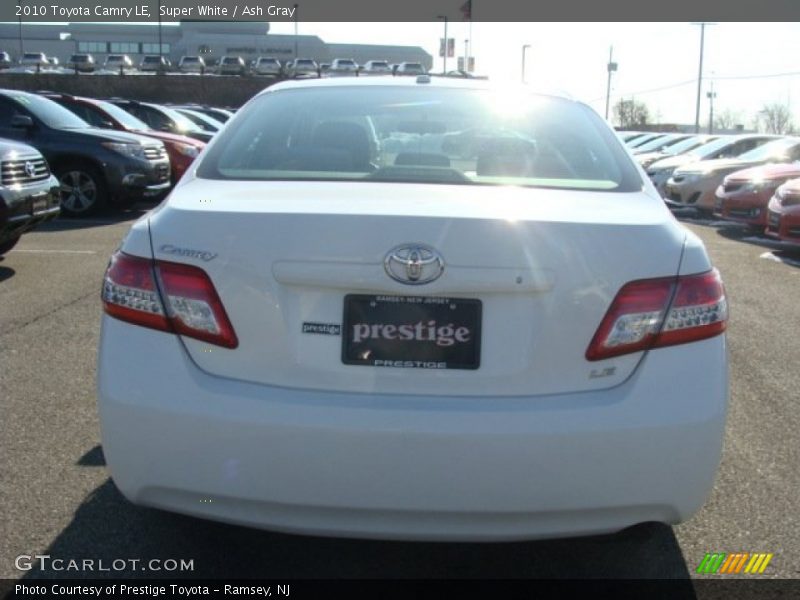 Super White / Ash Gray 2010 Toyota Camry LE