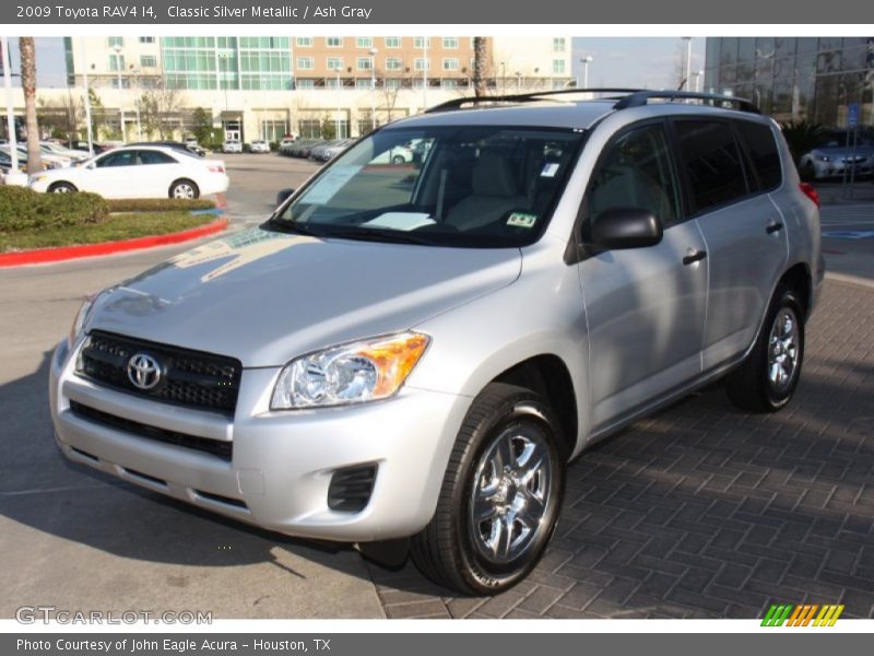 Front 3/4 View of 2009 RAV4 I4