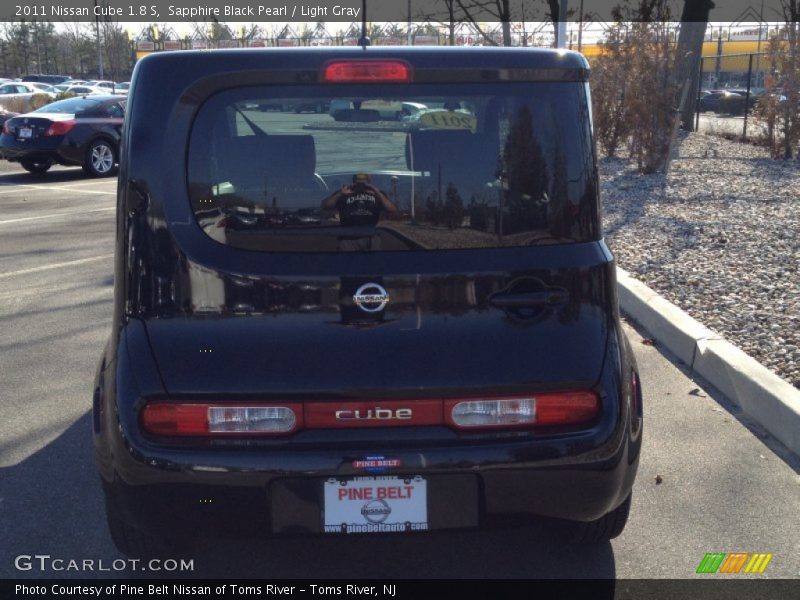 Sapphire Black Pearl / Light Gray 2011 Nissan Cube 1.8 S