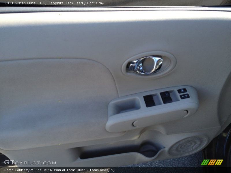 Sapphire Black Pearl / Light Gray 2011 Nissan Cube 1.8 S